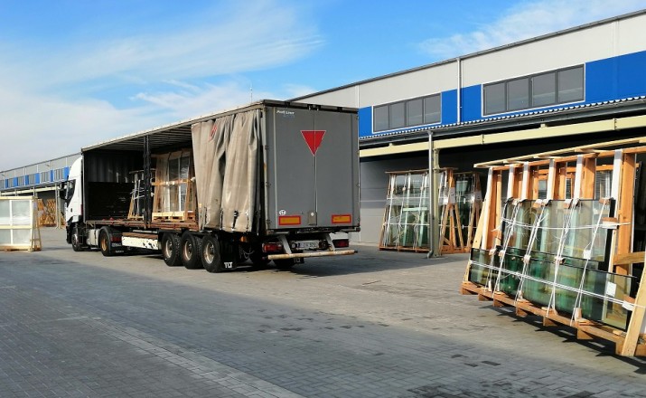 Sliding doors, bifold doors, producer