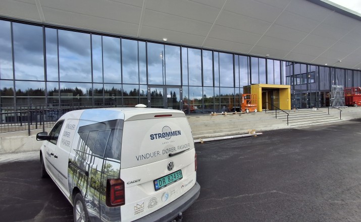 Glasfacader leveret til Gardermoen kongressal