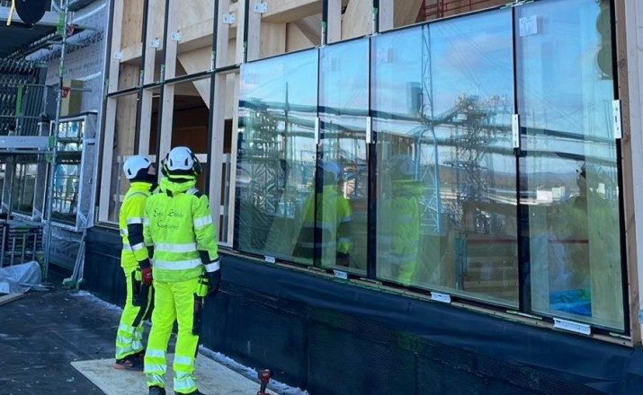 BArk glassfasade montering_Strømmen